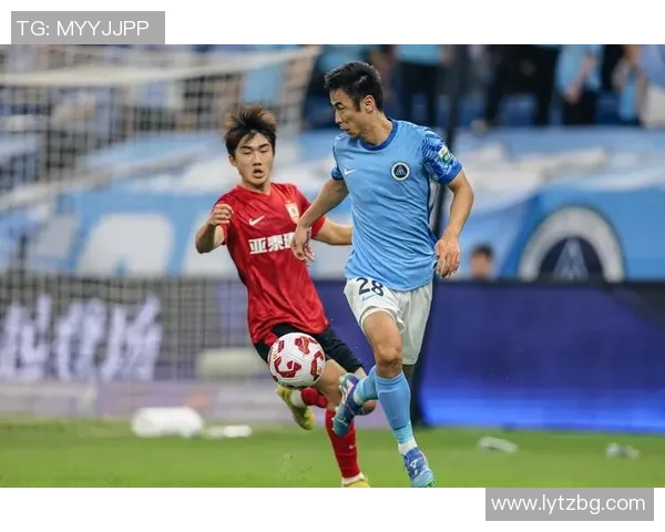 赛后分析：深圳足球队与武汉足球队的比赛节奏与战术对比探讨