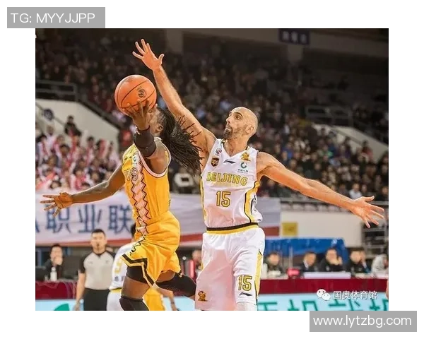 重庆篮球队技术水平大幅提升引发关注成就新高