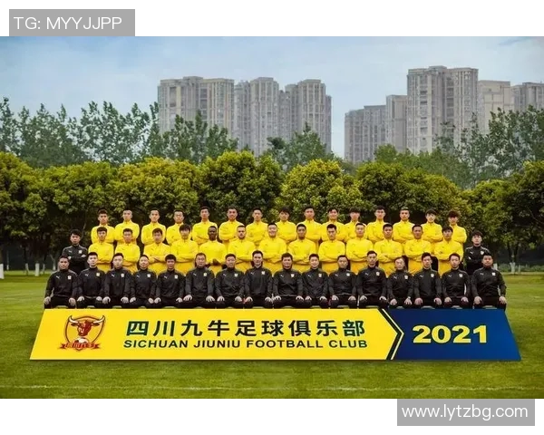 广州足球队的运营模式解析与未来发展展望 广州足球队的运营模式解析与未来发展展望