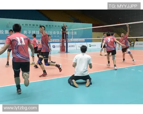 武汉排球队的拼搏之路:从艰辛到荣耀的锦标赛特别回顾 武汉排球队的拼搏之路:从艰辛到荣耀的锦标赛特别回顾