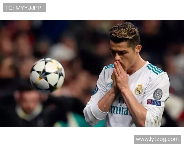 足球明星佩戴的手链风格与品牌揭秘时尚与个性的完美结合 足球明星佩戴的手链风格与品牌揭秘时尚与个性的完美结合