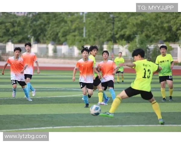 足球明星携手公益助力青少年体育活动促进健康成长与梦想实现